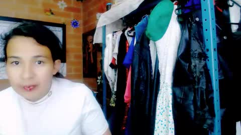 astrid_hauser66 online show from October 26, 2025, 3:29 pm