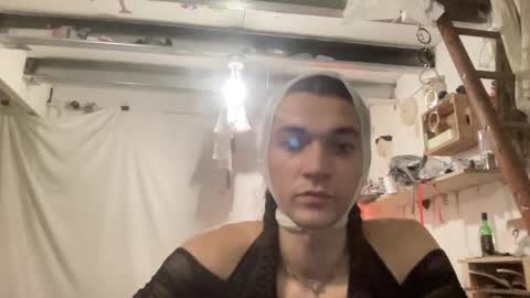 Astro Doll online show from January 11, 2026, 5:51 pm