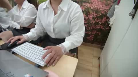 asuka_9x online show from October 17, 2025, 1:57 pm