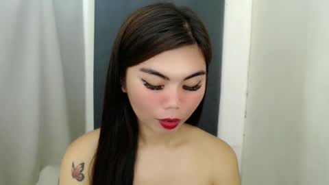 asuna_charming online show from January 24, 2025, 3:02 pm