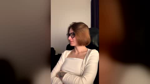 Snapshot of asya_new chatting on April 22, 2026, 11:23 am asya_new online show from April 22, 2026, 11:23 am
