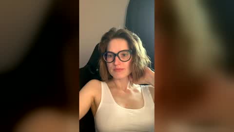 Snapshot of asya_new chatting on June 11, 2026, 2:04 pm asya_new online show from June 11, 2026, 2:04 pm