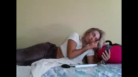 AsyaLu online show from September 19, 2025, 8:49 am