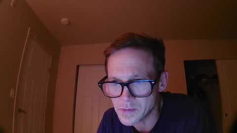 Snapshot of asylem06 chatting on July 27, 2026, 8:32 am asylem06 online show from July 27, 2026, 8:32 am