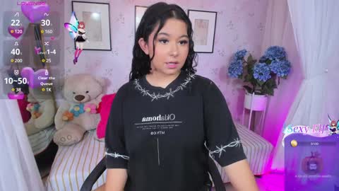 Snapshot of atena_cuteee chatting on December 6, 2024, 7:34 pm sofia online show from December 6, 2024, 7:34 pm