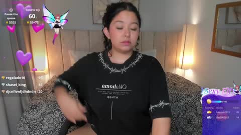 Snapshot of atena_cuteee chatting on December 27, 2024, 6:35 am sofia online show from December 27, 2024, 6:35 am