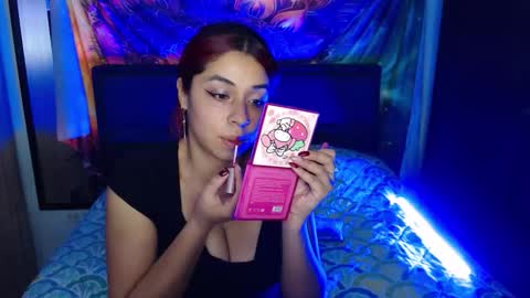 Snapshot of atena_messy chatting on October 28, 2025, 1:31 am atena messy online show from October 28, 2025, 1:31 am