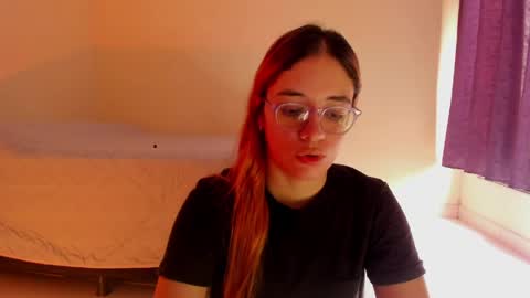 atenas online show from April 19, 2026, 4:50 pm