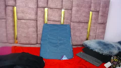 Snapshot of atenea_420 chatting on April 23, 2026, 4:03 am COLOMBIA online show from April 23, 2026, 4:03 am