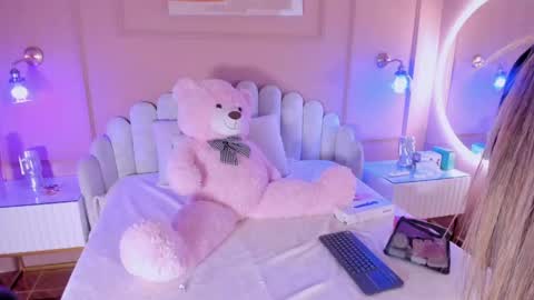 Snapshot of atenea_cute21 chatting on May 20, 2026, 3:13 am Athenea online show from May 20, 2026, 3:13 am