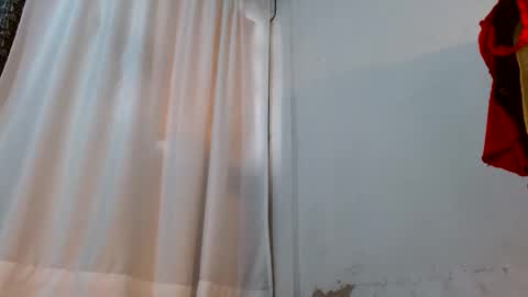 LILIANA online show from October 3, 2025, 5:21 pm