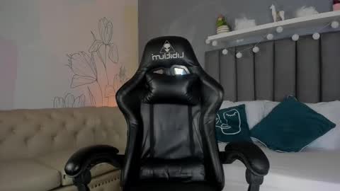 Atenea online show from February 4, 2026, 12:33 pm