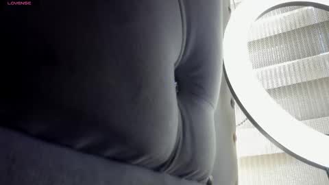 Snapshot of atenea_klett_ chatting on February 27, 2026, 1:22 pm ATENEA online show from February 27, 2026, 1:22 pm