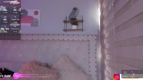 Snapshot of atenea_klett_ chatting on May 4, 2026, 1:29 pm ATENEA online show from May 4, 2026, 1:29 pm