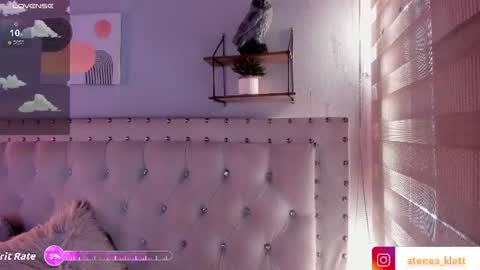 Snapshot of atenea_klett_ chatting on June 30, 2026, 1:56 pm ATENEA online show from June 30, 2026, 1:56 pm