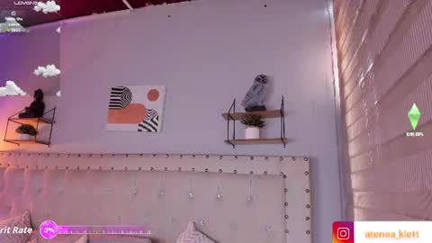 Snapshot of atenea_klett_ chatting on July 31, 2026, 1:43 pm ATENEA online show from July 31, 2026, 1:43 pm