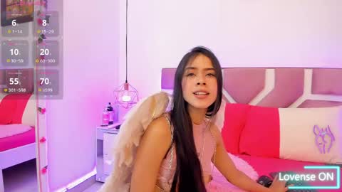 Atenea online show from April 19, 2026, 5:45 pm