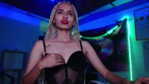 Atenea online show from July 1, 2026, 3:52 am