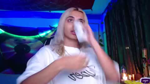 Atenea online show from July 27, 2026, 2:29 am