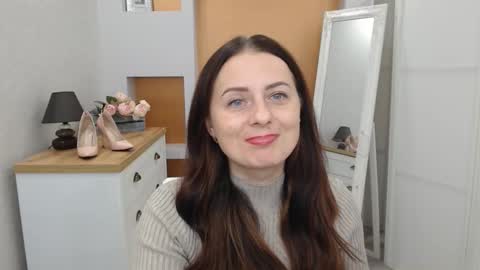 Snapshot of athena_panther chatting on December 5, 2024, 12:11 pm Athena Panther online show from December 5, 2024, 12:11 pm