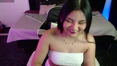 Snapshot of athena_snaw chatting on August 1, 2026, 3:50 am athena_snaw online show from August 1, 2026, 3:50 am