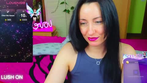 athena starry online show from February 3, 2025, 11:42 am