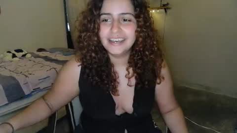 Snapshot of athenasbae chatting on February 18, 2025, 4:58 am Steph online show from February 18, 2025, 4:58 am
