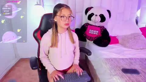 Snapshot of athenea_fox_ chatting on June 27, 2026, 4:45 pm athenea fox online show from June 27, 2026, 4:45 pm