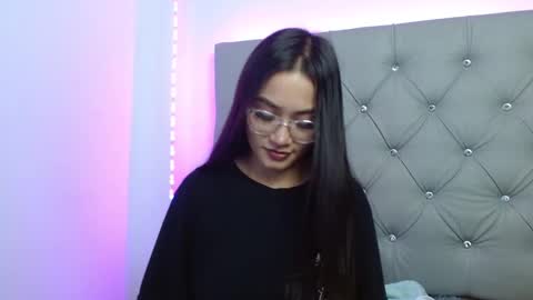 Snapshot of atheneaaa_ chatting on October 17, 2025, 10:45 pm Athenea online show from October 17, 2025, 10:45 pm