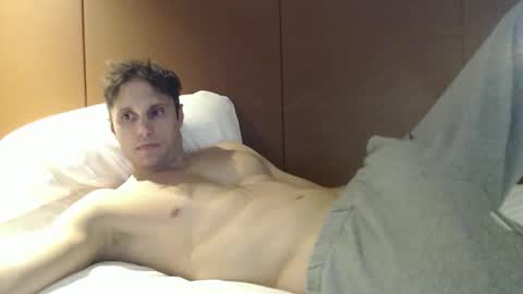 tommycb55555 online show from January 5, 2026, 9:51 pm