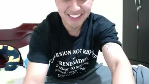 Robin online show from June 5, 2026, 1:34 am