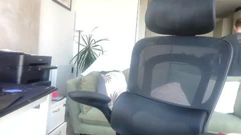 Snapshot of atlanticthunder chatting on November 30, 2025, 9:46 am Rick online show from November 30, 2025, 9:46 am