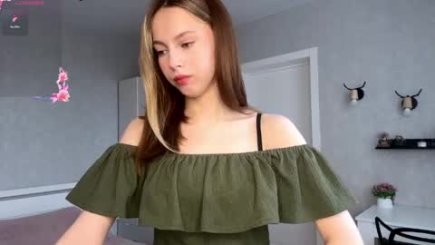 Jolyn online show from May 26, 2026, 4:19 am