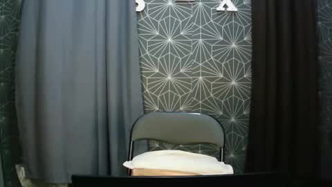 Audrey online show from November 7, 2025, 2:55 am