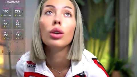 Snapshot of audreyzanne chatting on October 3, 2025, 3:25 am Isabella online show from October 3, 2025, 3:25 am