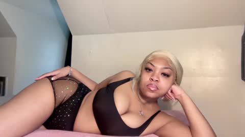 aunyxxx online show from February 3, 2025, 6:17 pm