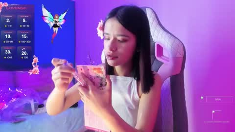 aura_rouss online show from November 21, 2025, 11:14 pm