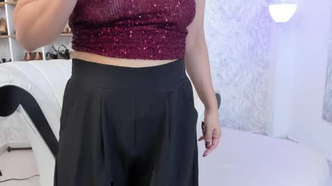 Aura sanders online show from April 8, 2026, 11:43 am