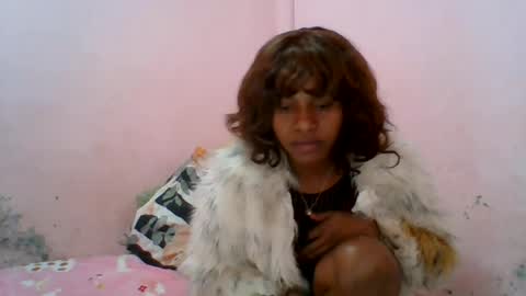 Snapshot of aurelia107 chatting on July 4, 2026, 12:06 am aurelia107 online show from July 4, 2026, 12:06 am