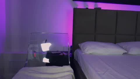 Aurora online show from April 18, 2026, 9:48 pm