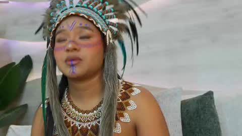 aurora_cruz online show from May 18, 2026, 7:20 pm
