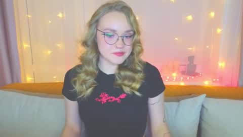 Kate online show from February 4, 2025, 4:08 pm