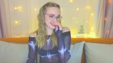 Kate online show from February 12, 2025, 4:00 pm