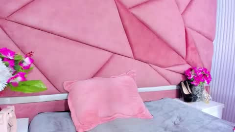 Aurora online show from February 25, 2026, 12:37 pm