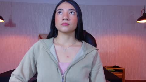 Aurora online show from November 10, 2025, 3:49 am