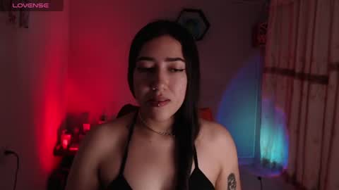 Snapshot of aurora_shy_ chatting on July 12, 2026, 11:40 pm Aurora online show from July 12, 2026, 11:40 pm
