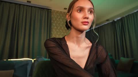 Aurora online show from January 20, 2025, 6:42 am