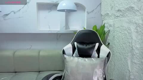 AURORA  online show from February 10, 2026, 7:29 pm