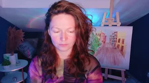 auroraborealis__ online show from October 17, 2025, 7:22 am