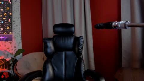 Aurora online show from December 25, 2024, 6:52 am